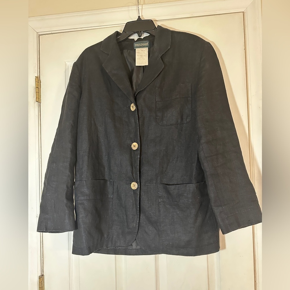 harvé bernard by Bernard Holtzman blazer made in Russia. Size 12.